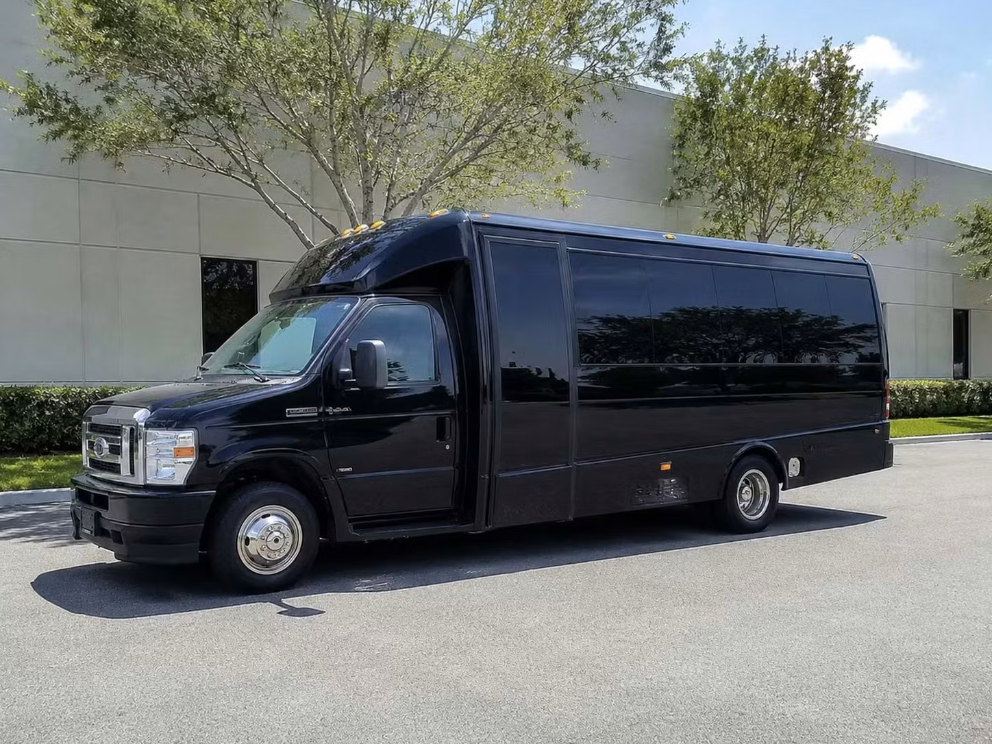 laguna hills 18 passenger minibus rental