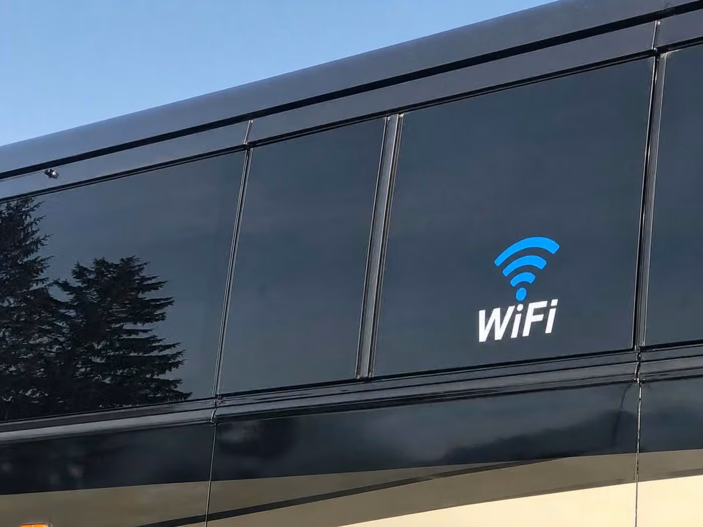 laguna hills 20 passenger minibus wifi