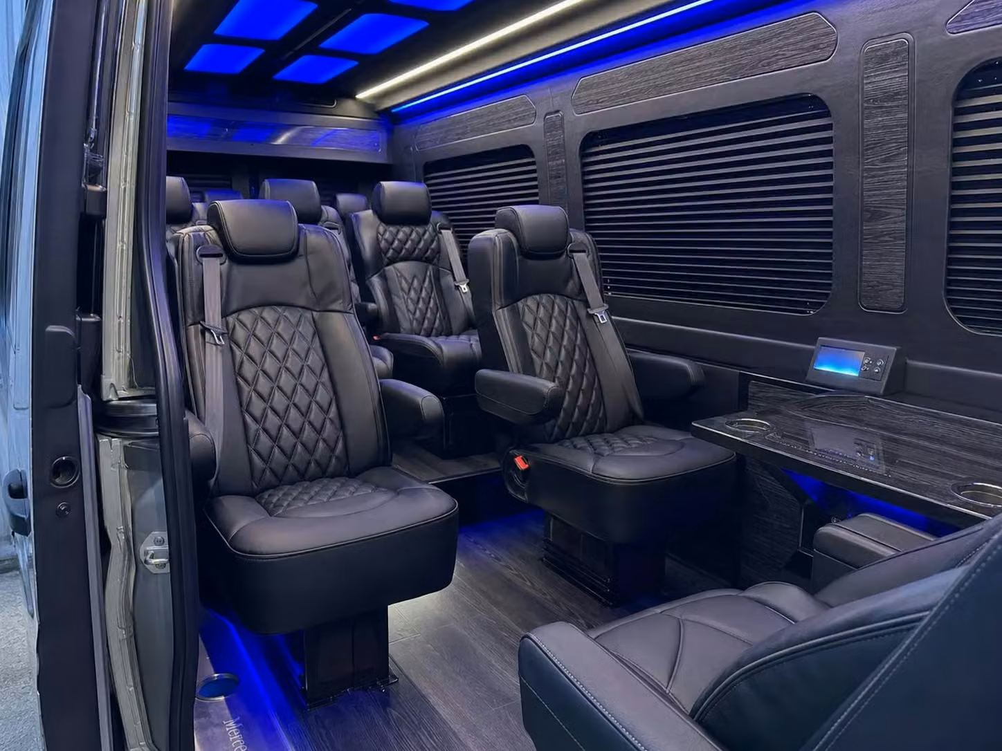 laguna hills a network of independent bus companies serving laguna hills