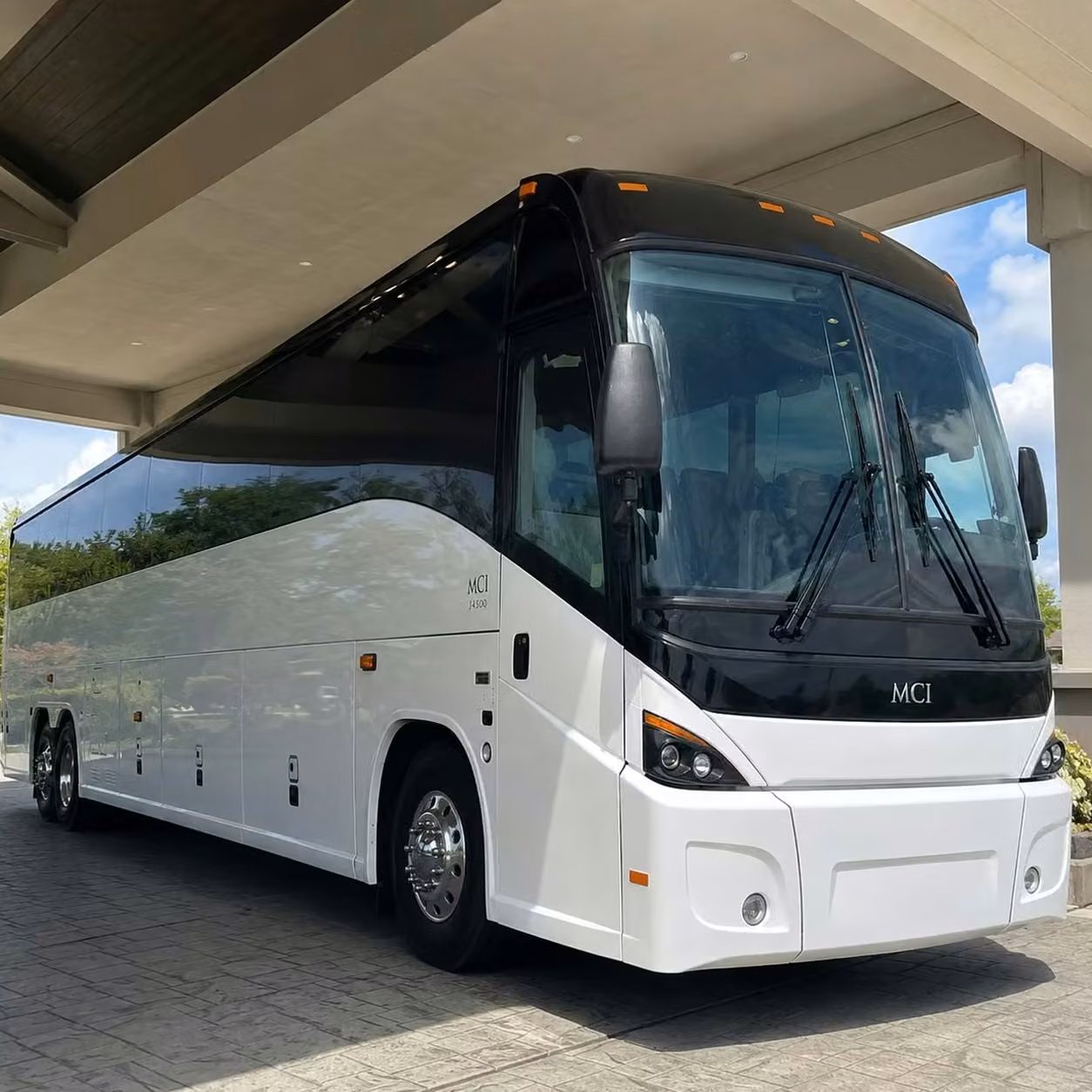 laguna hills private bus rentals for military reunions