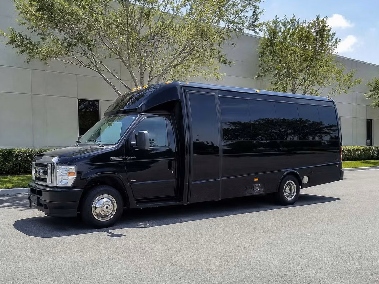 18 passenger minibus